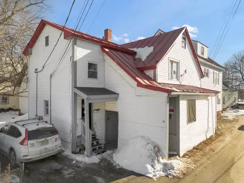 42 Carey Ln, Waterville, ME 04901
