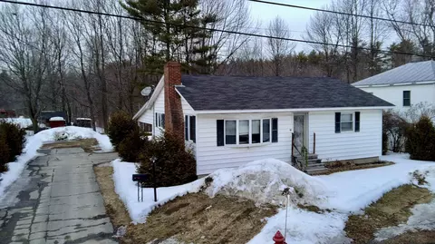 20 E Dyer St, Skowhegan, ME 04976