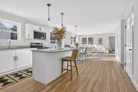 17 Feldspar Ln #9, Cumberland, ME 04021