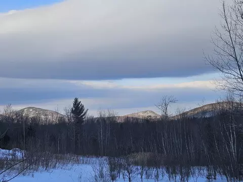 2 W Mountain View Estates West Dr, Temple, ME 04984