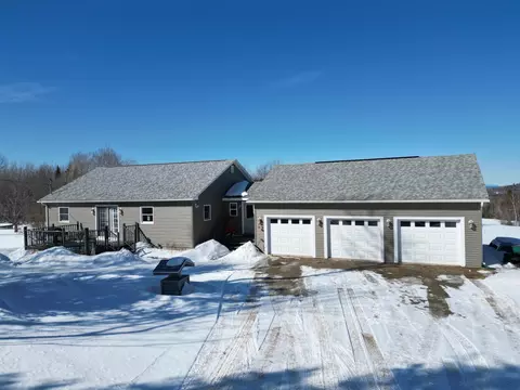 303 Phinney Farm Rd, Lincoln, ME 04457