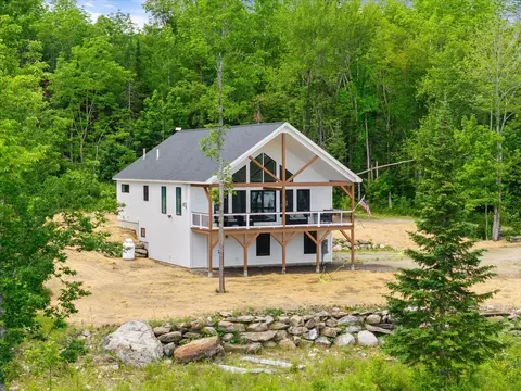 1431 Kennebec Rd, Hampden, ME 04444