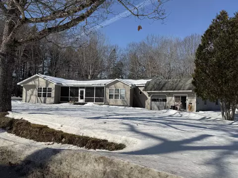 189 Phinney Farm Rd, Lincoln, ME 04457