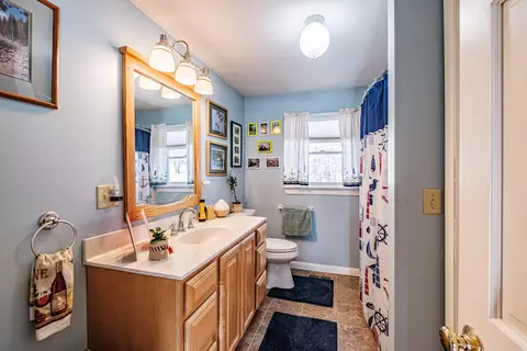 Bath - 32 Leander Harmon Rd, Harrison, ME 04040 photo 1 of 4