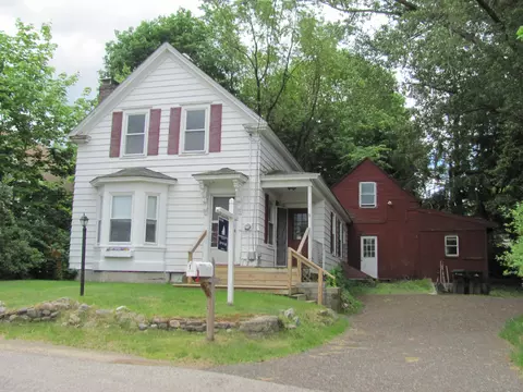 1 Hall St, Kennebunk, ME 04043
