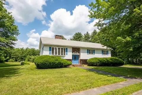 19 Birchvale Dr, Portland, ME 04102