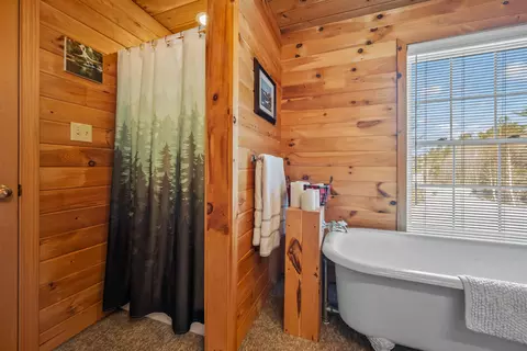 Bath - 49 Field Way, Rangeley, ME 04970 photo 4 of 5