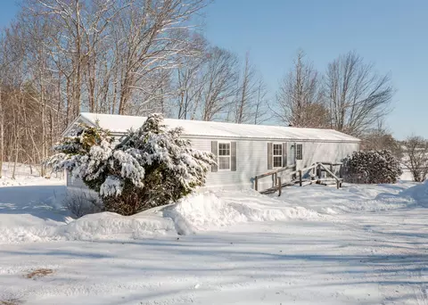 69 Fowle Hill Rd, Wiscasset, ME 04578