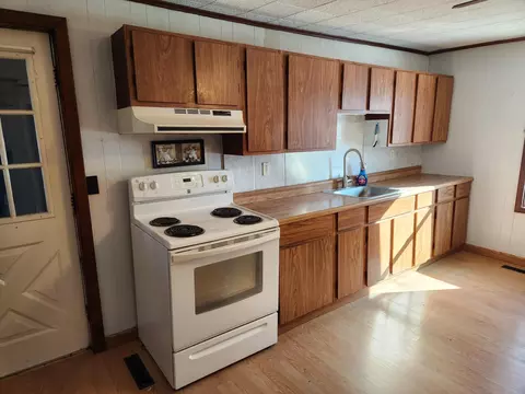 673 Mapleton Rd, Mapleton, ME 04757 photo 9