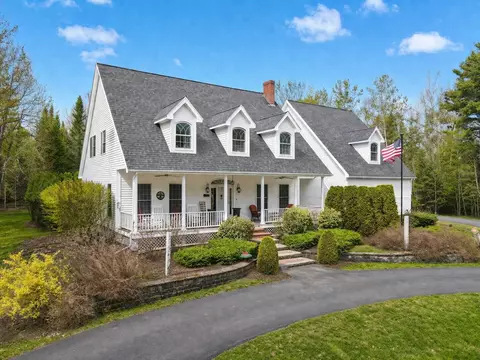 25 Deer Hill Ln, Hampden, ME 04444