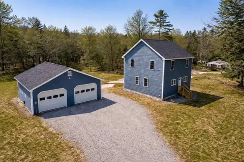 103 Bog Rd, Leeds, ME 04263