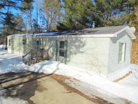 23 Warren Ave, Gardiner, ME 04345