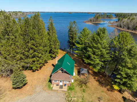36 Lamb Farm Rd, Baileyville, ME 04694