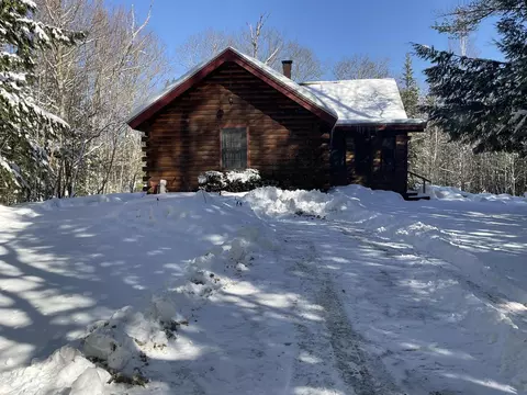 385 Greenacre Rd, Lincolnville, ME 04849