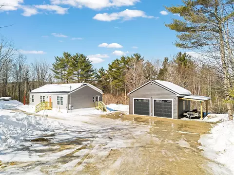 14 Penney Ln #1636097, Greene, ME 04236