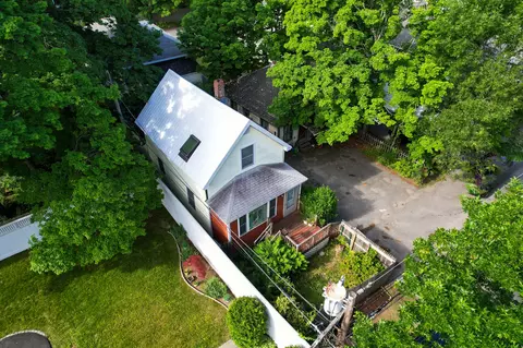 17 Bowles Ave, Bar Harbor, ME 04609