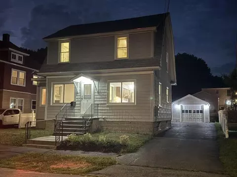15 Rudman Rd, Portland, ME 04102