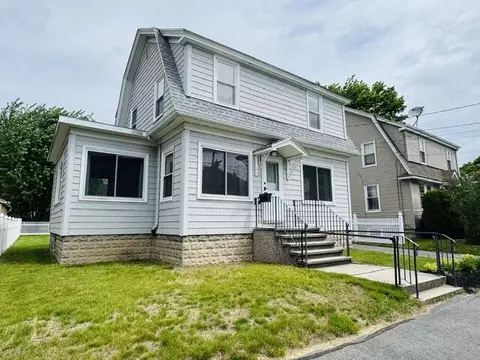 15 Rudman Rd, Portland, ME 04102