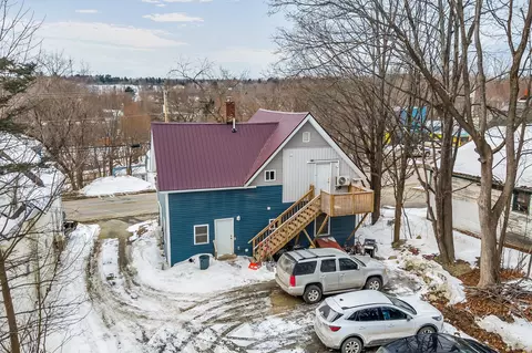 148 Spring St, Dexter, ME 04930