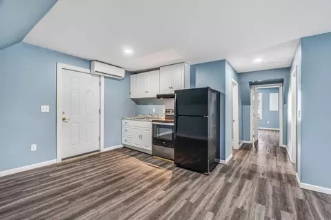 Entry Way - 148 Spring St, Dexter, ME 04930 photo 1 of 5