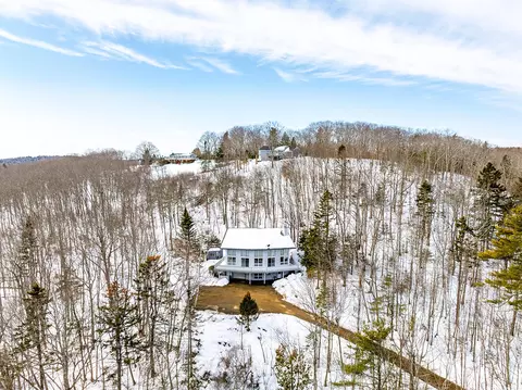 1025 Douglas Dr, Northport, ME 04849