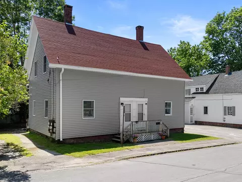 30 32 Granite St, Rockland, ME 04841