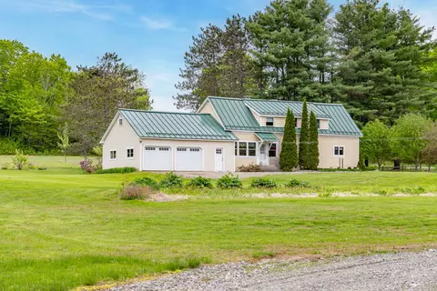 303 Williams Rd, Bradford, ME 04410