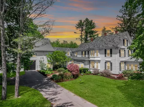 1290 State St, Veazie, ME 04401