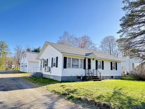 16 Lagrange Rd, Howland, ME 04448