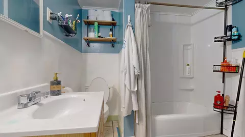 Bath - 12 Kossuth St, Biddeford, ME 04005 photo 4 of 4