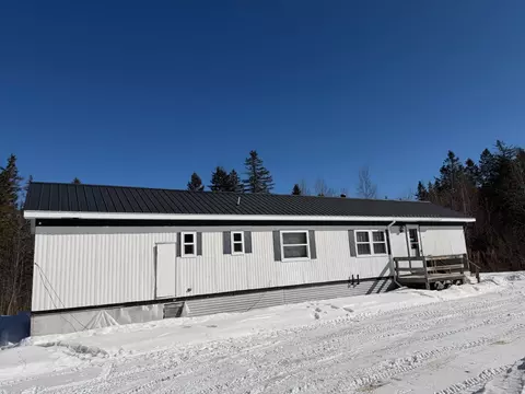 995 B Rd, Ludlow, ME 04730 photo 2