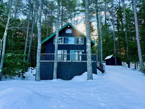 57 Lynch Cove Rd, Belgrade, ME 04917