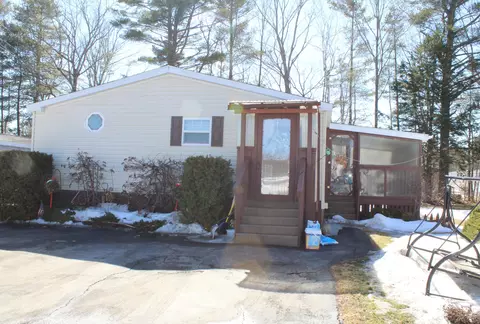 65 Village Green Rd, Waterville, ME 04901