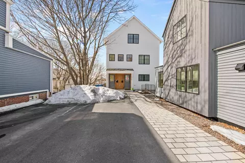 34 Hammond St #C, Portland, ME 04101