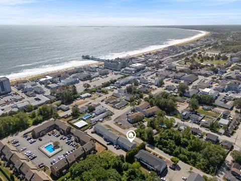 2 Foote St #1, Old Orchard Beach, ME 04064