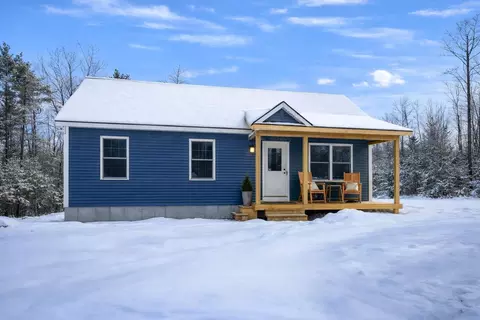11 Moores Way, Standish, ME 04085