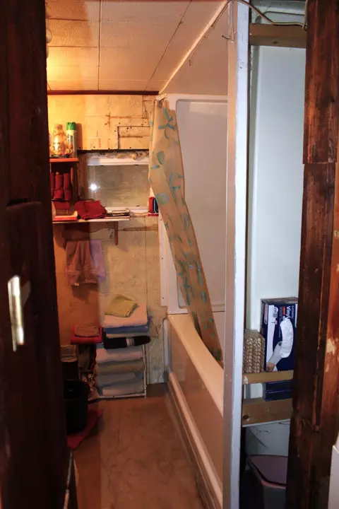 Bath - 759 Brooks Rd, Knox, ME 04986 photo 2 of 2