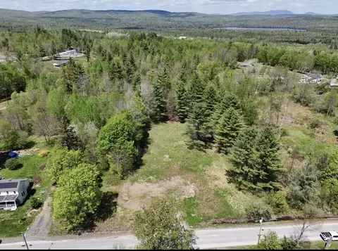 60 Water St, Monson, ME 04464