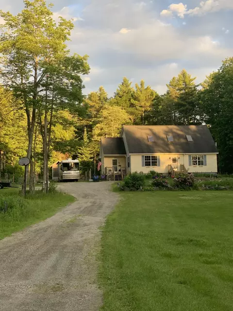 25 Bucksmills Rd, Bucksport, ME 04416