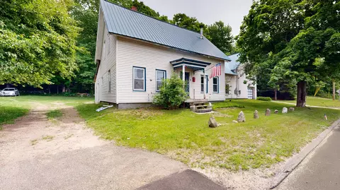 2509 Auburn Rd, Turner, ME 04282
