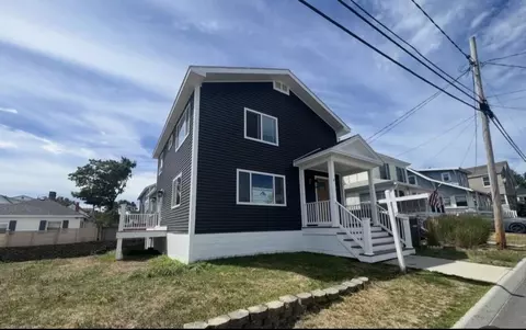 9 Fern Ave, Old Orchard Beach, ME 04064