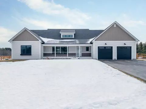 2 Renee Rd, Freeport, ME 04032