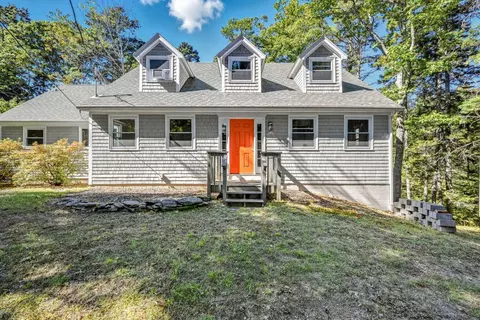 33 Reed Rd, Boothbay Harbor, ME 04538