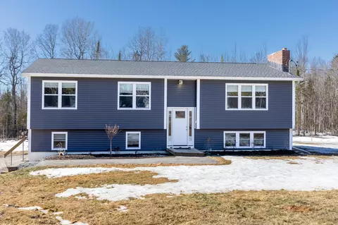 56 Wendy Acres Dr, Hermon, ME 04401