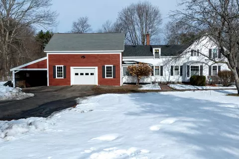 79 Ferry Rd, Saco, ME 04072