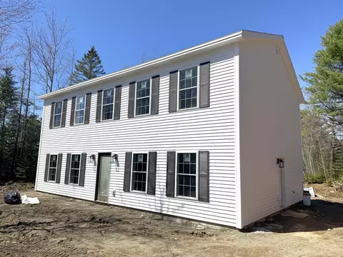 45 Snowberry Ln, Palermo, ME 04354