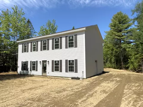 45 Snowberry Ln, Palermo, ME 04354