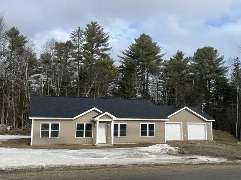 95 Cove Rd, Winterport, ME 04496
