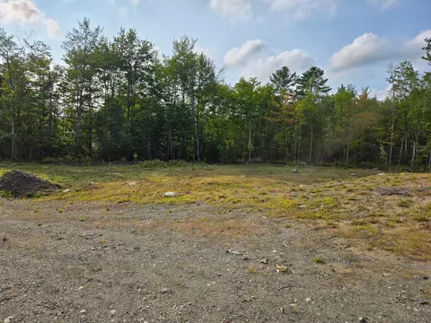 38 Walker Rd, Madison, ME 04950