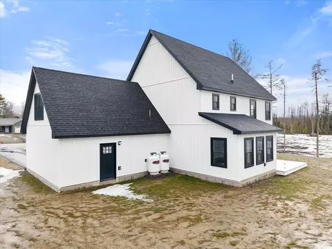 Exterior - 673 Streamside Ave, Hermon, ME 04401 photo 3 of 9
